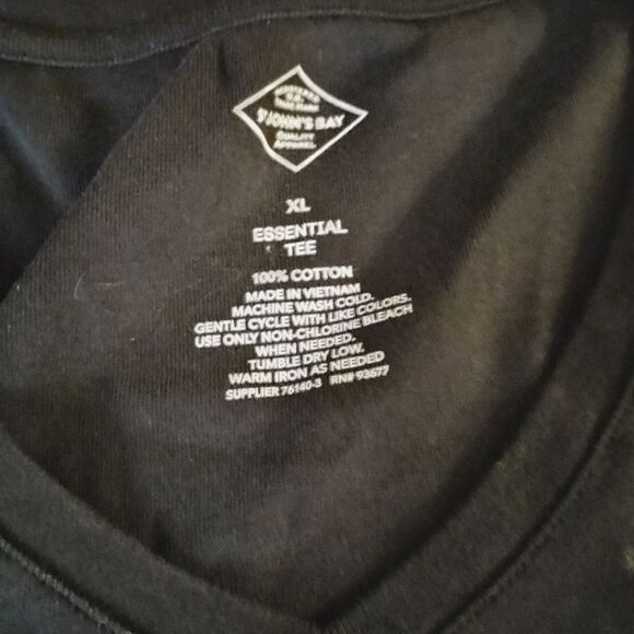 St. John's Bay Essential Tee - Size: XL      (1199) - Picture 3 of 6